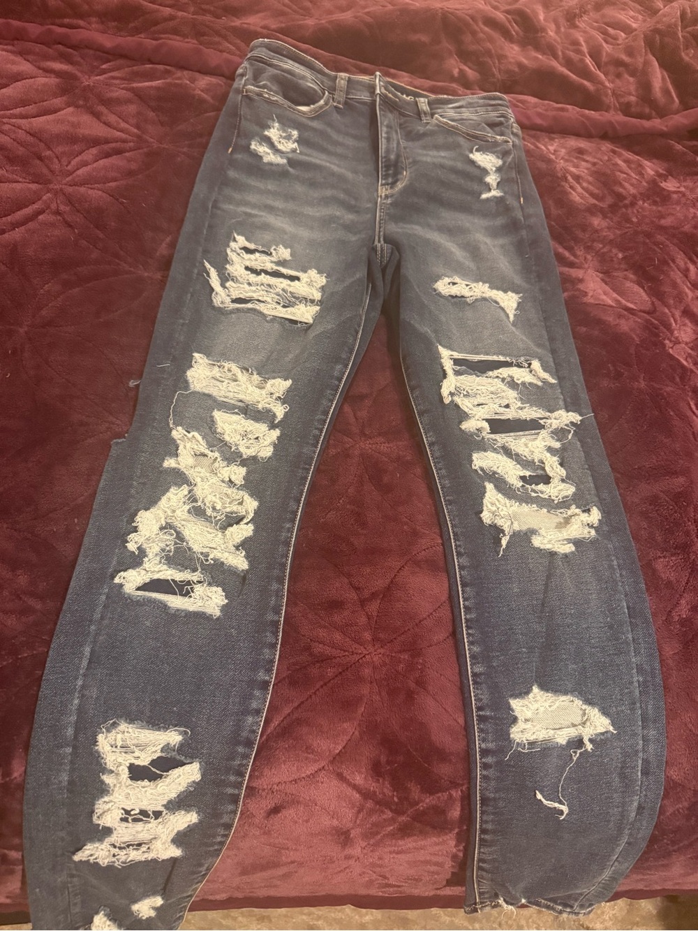 American Eagle Distressed Dark Blue Women's Ripped Jeans